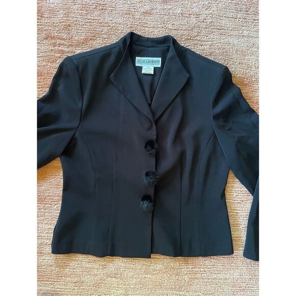 Blazer  - Picture 1 of 6